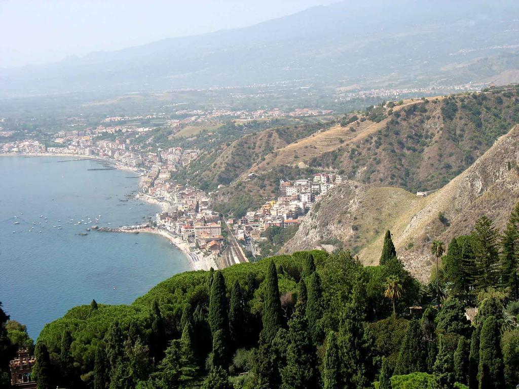 I Colori Del Sole Bed & Breakfast Fiumefreddo di Sicilia Exterior photo